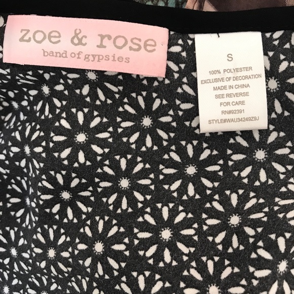 Zoe & Rose Band of Gypsies Dress - Picture 7 of 7